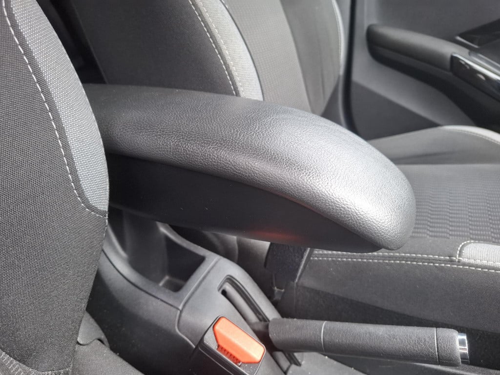 Peugeot 208 1.2 82 blue lion 5-drs airco/nav/park