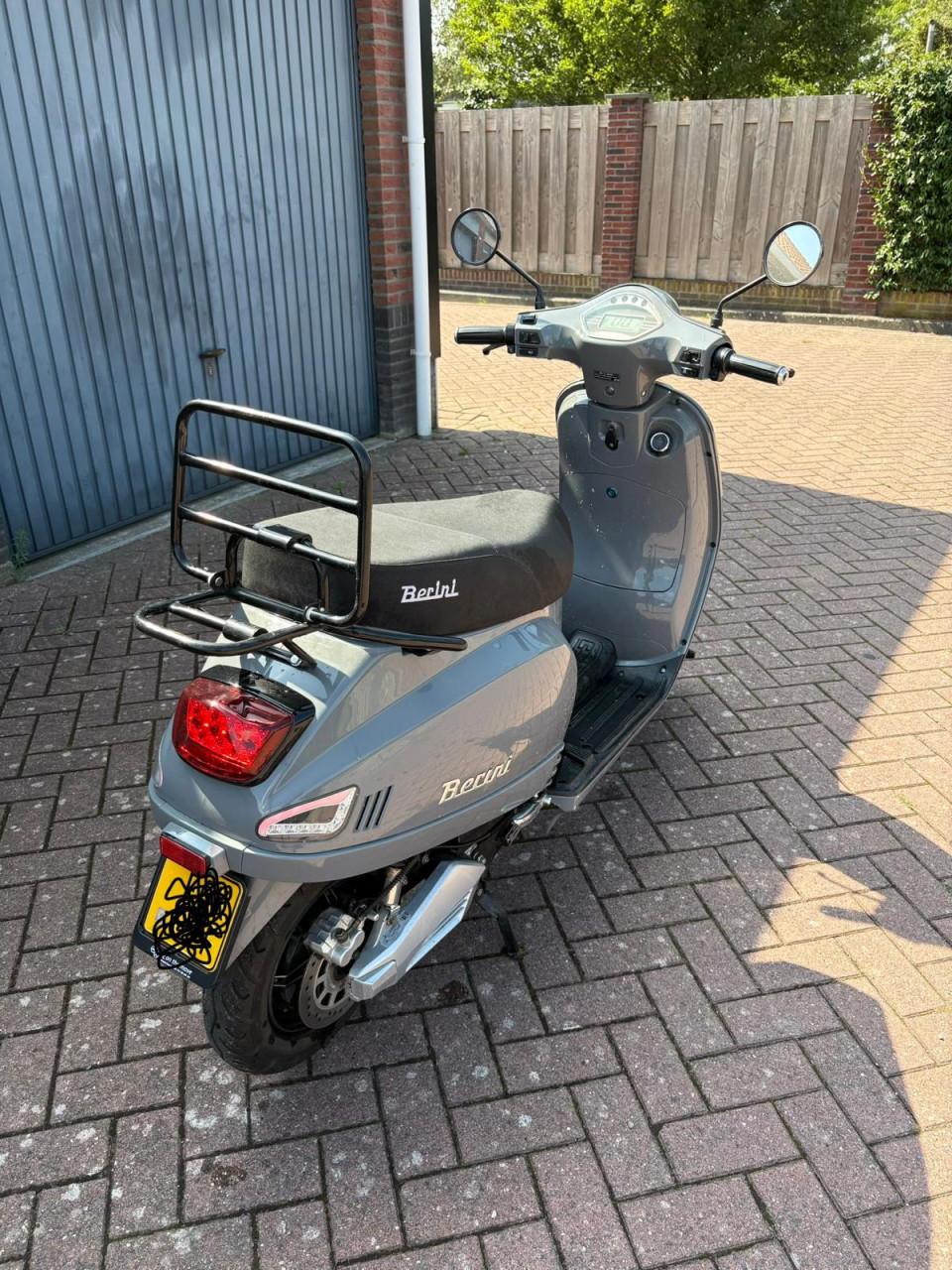Berini scooter - grijs, elektrisch