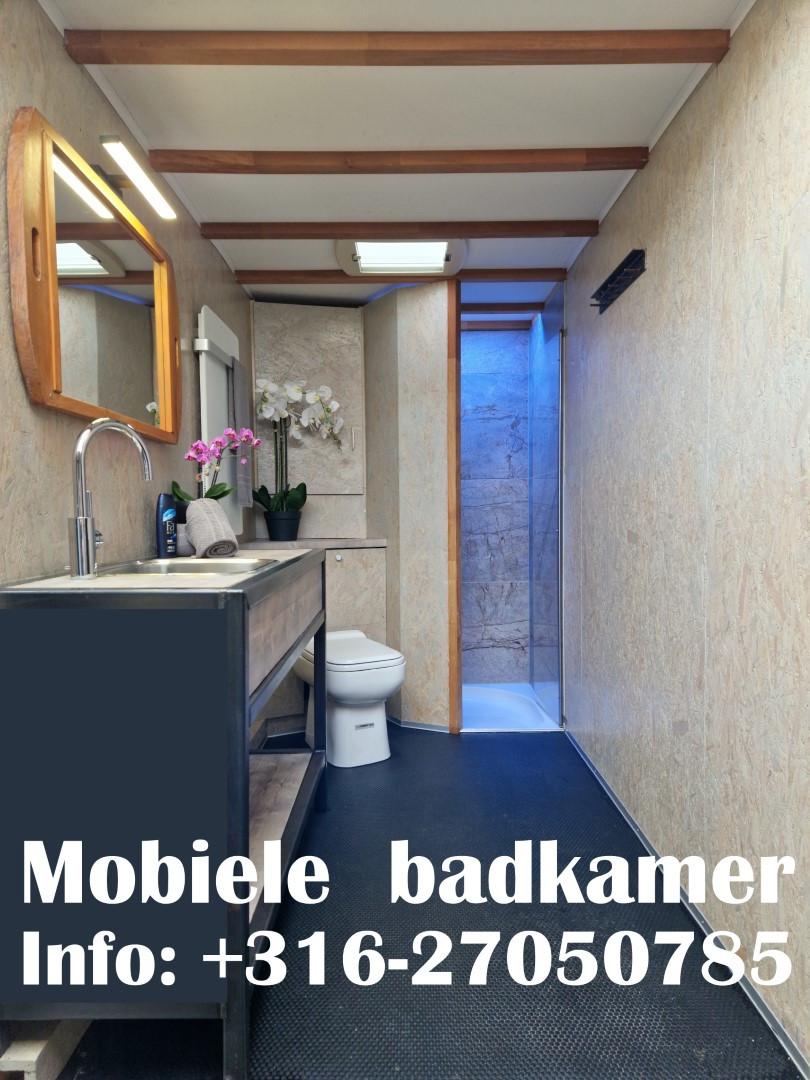 Mobiele douche, met toilet. Te huur