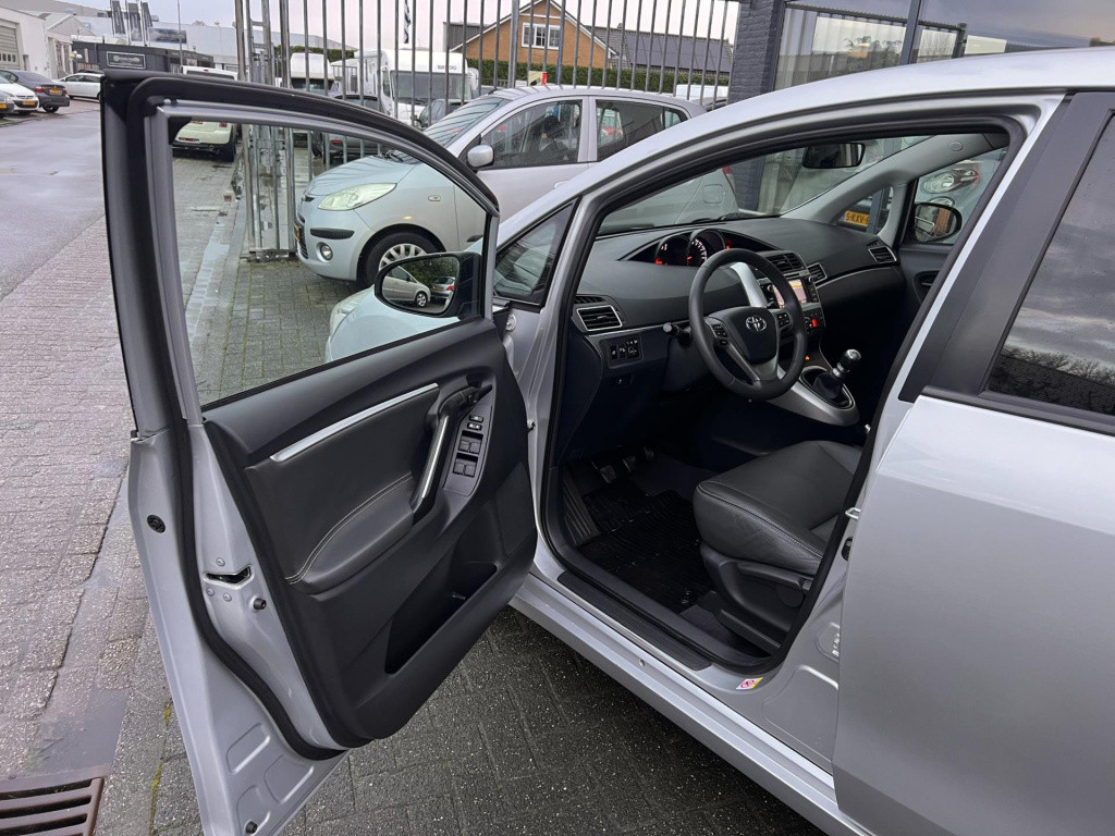 Toyota Corolla Verso 1.6 vvt-i business