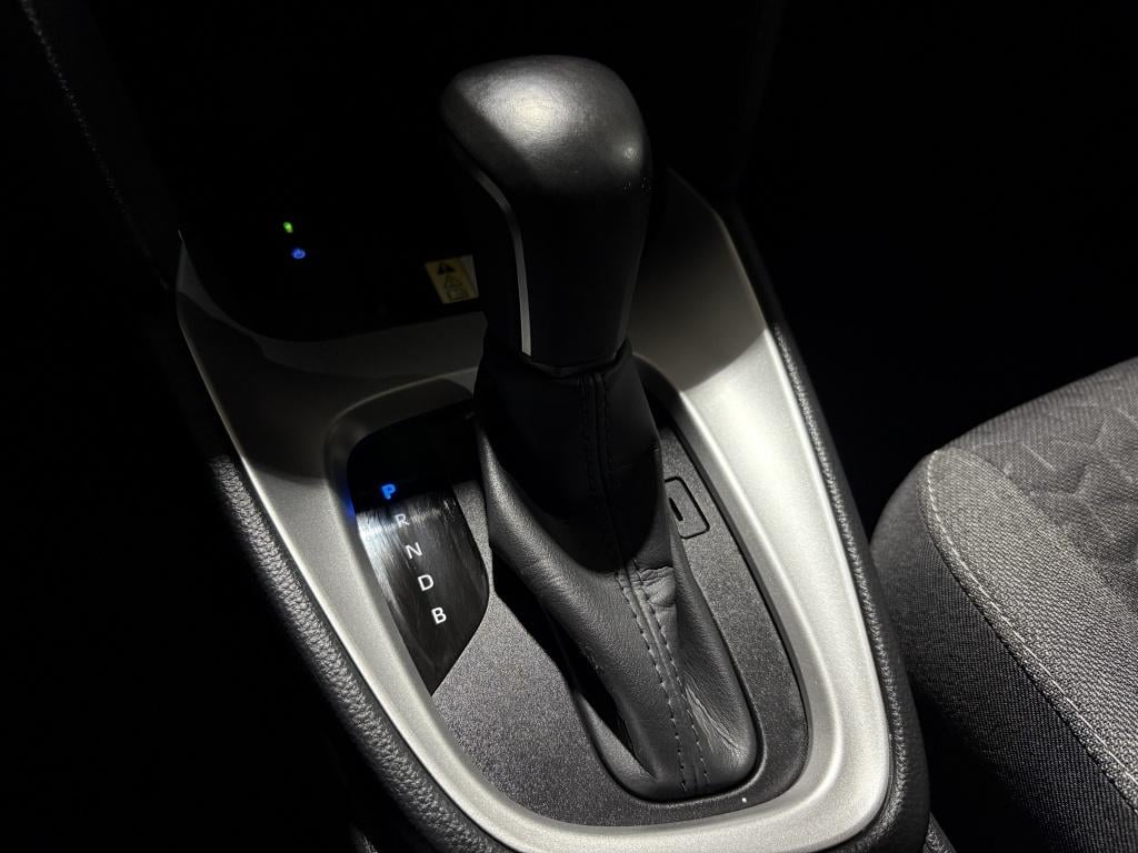 Toyota Yaris Cross 1.5 hybrid team d | navi | pdc | bsm | winterpakket