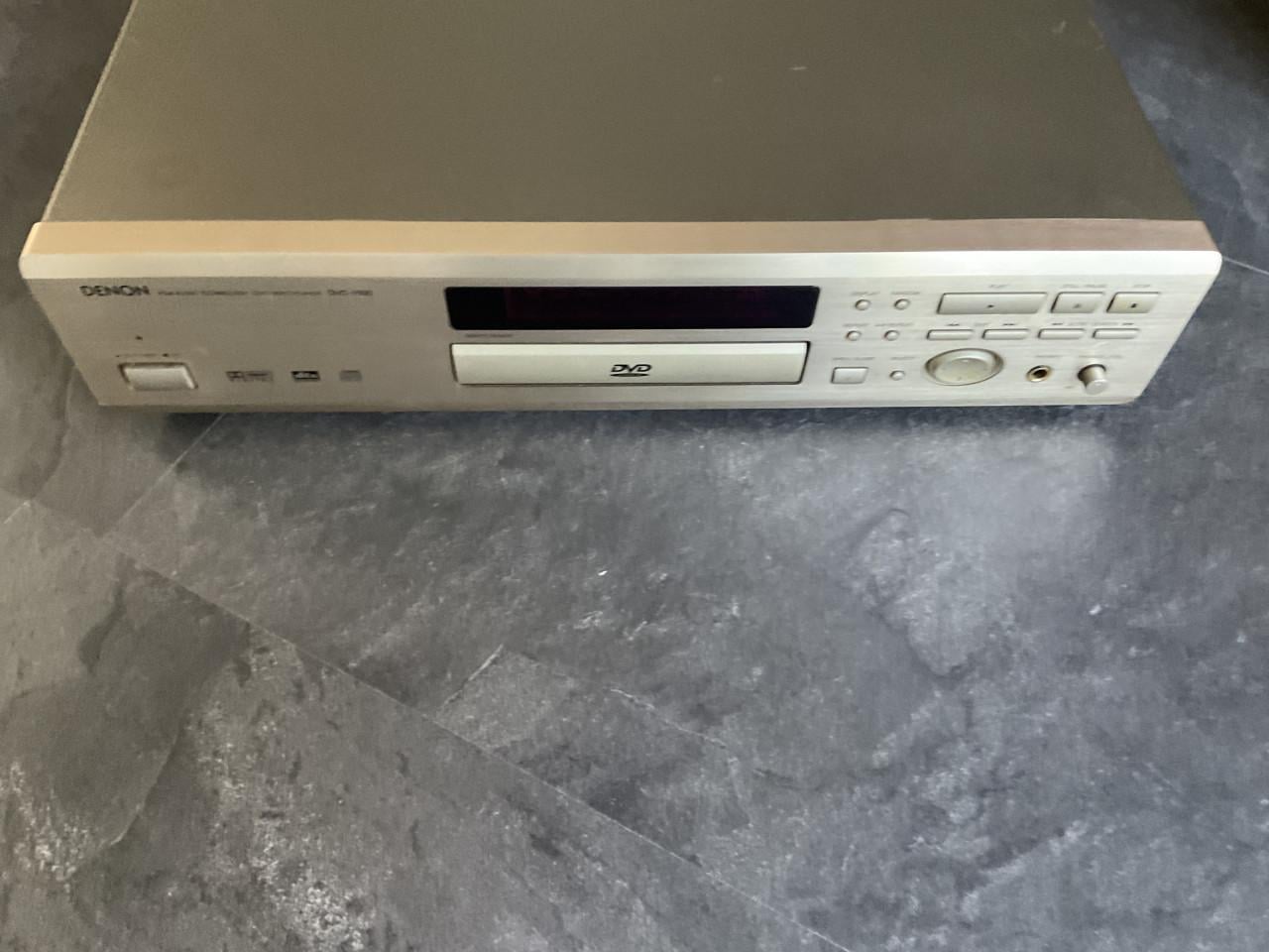 Denon AVR 1802. Surround Receiver en een Denon PCM DVD Video Player