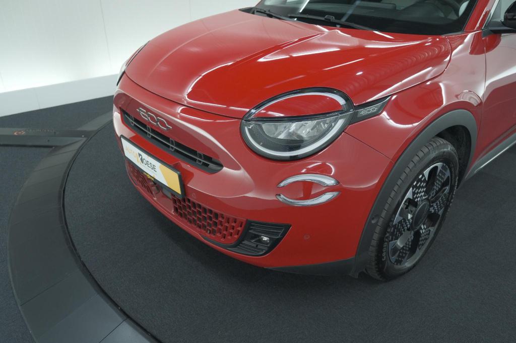 Fiat 600 1.2 hybrid la prima | elektrische achterklep | adaptieve cruise co