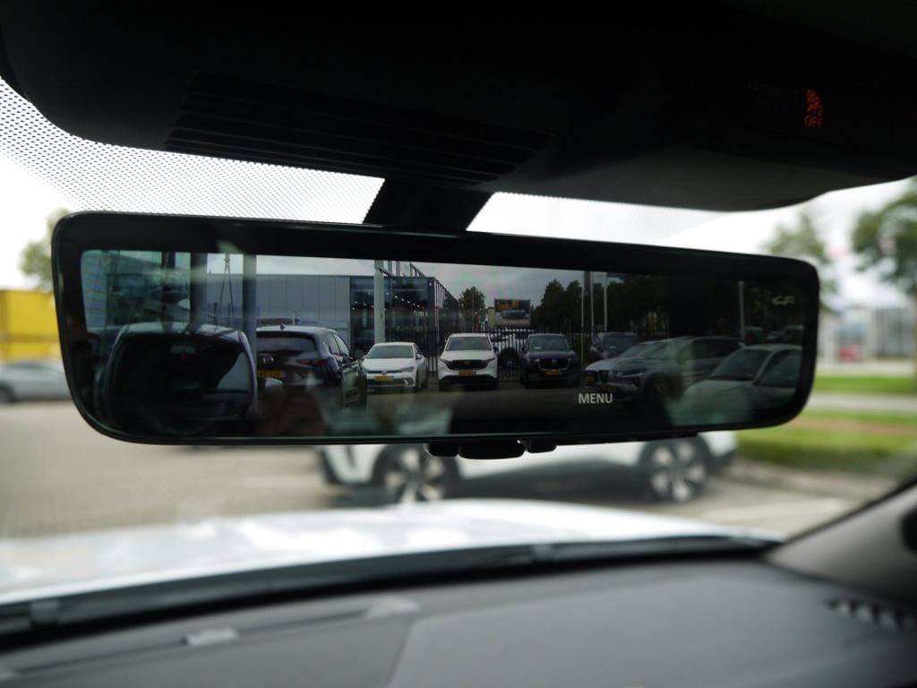 Mitsubishi Outlander 2.4 phev instyle 306pk s-awc|rijklaar