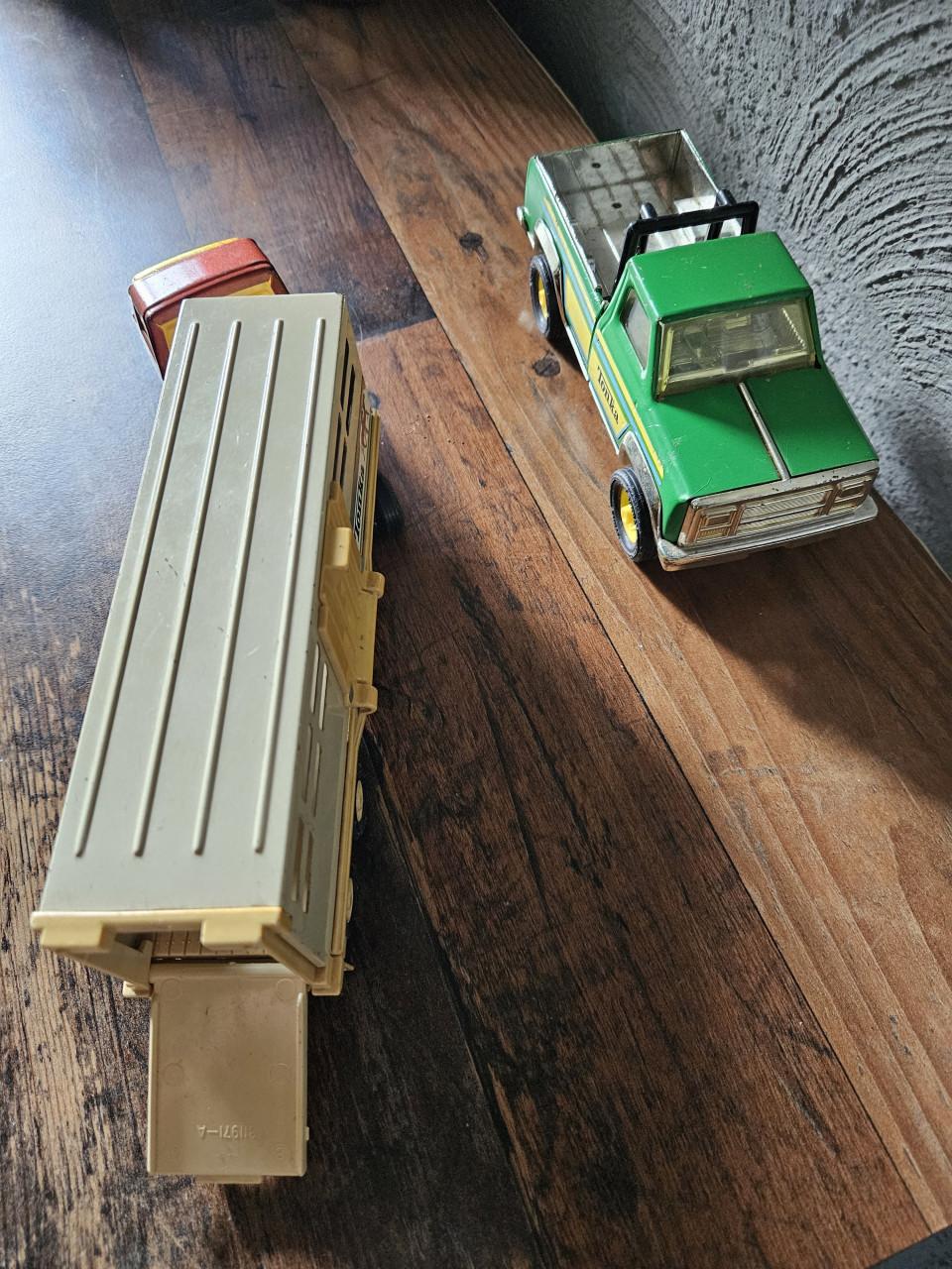 Vintage Tonka pick up en tonka Truck met Paardentrailer