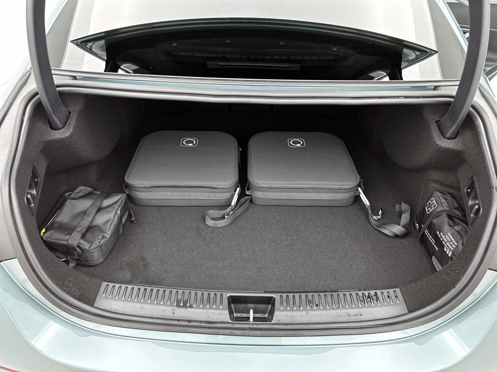 Mercedes-Benz E-Klasse 300 e sport edition | trekhaak | nightpakket | premi