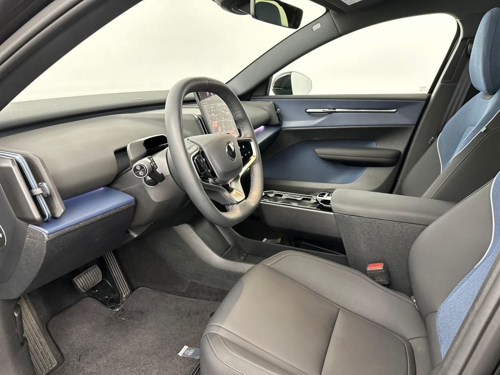 Volvo Ex30 extended range ultra