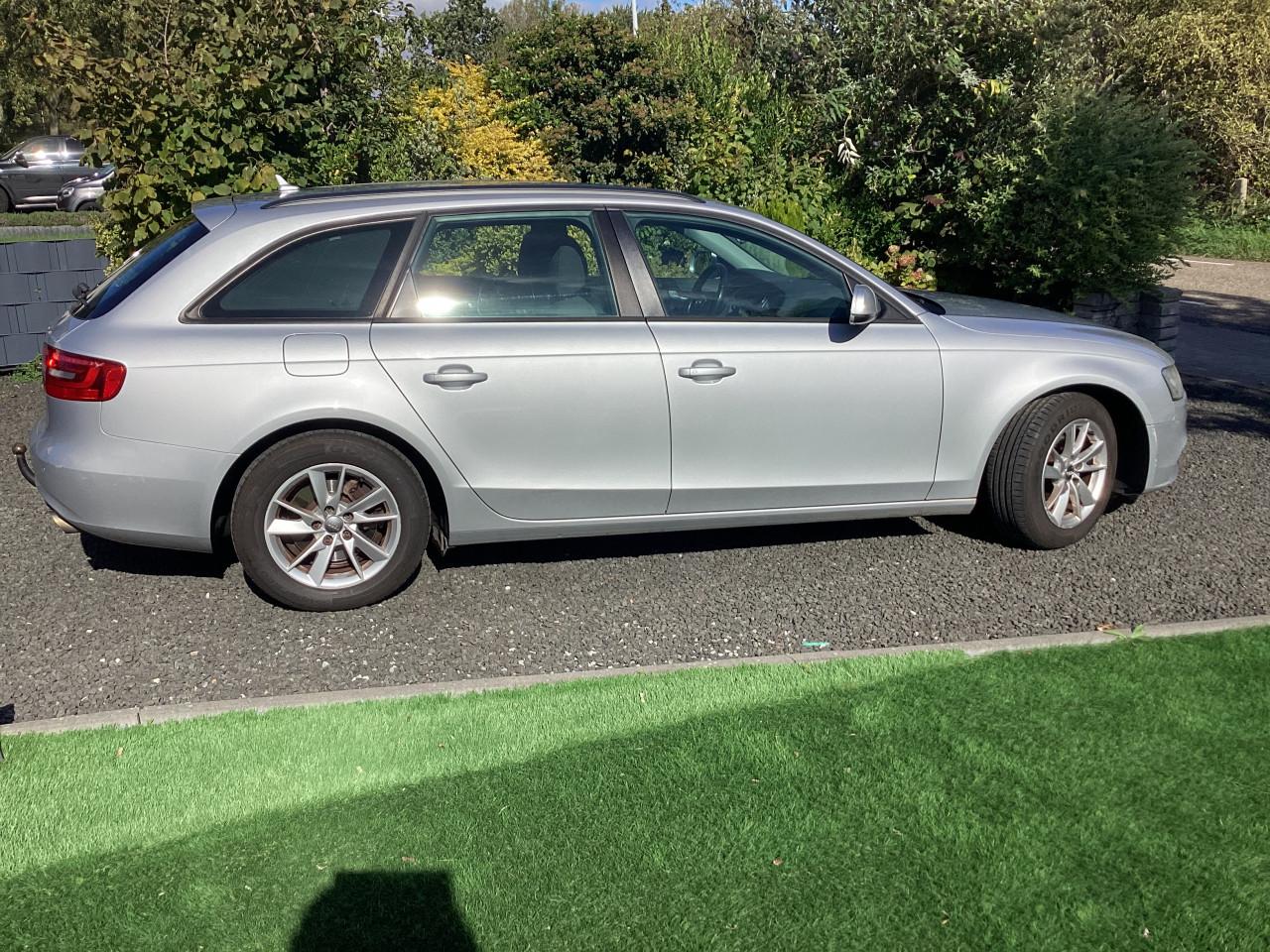 Audi A4 1.8 TFSI, Zilvergrijs Met, 2012, Autom, Airco, Alu velgen, izgst