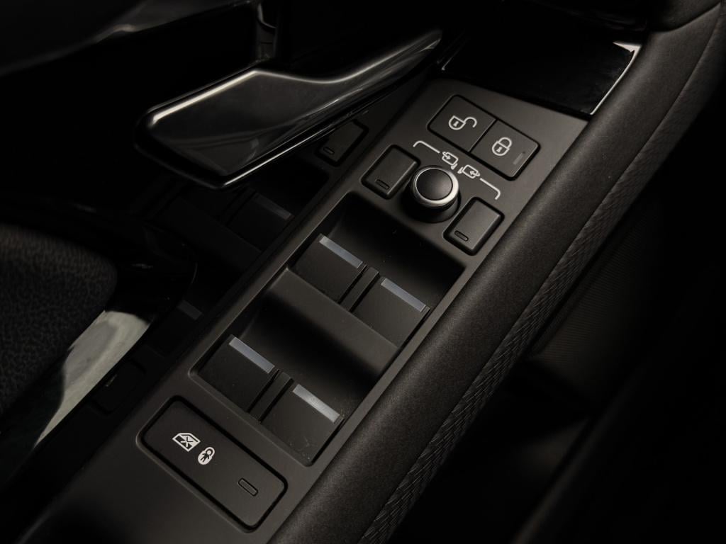 Land Rover Range Rover 2.0 p200 awd hello edition | stoel/stuurverwarming |