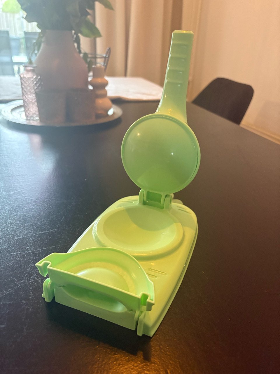 Dumpling maker