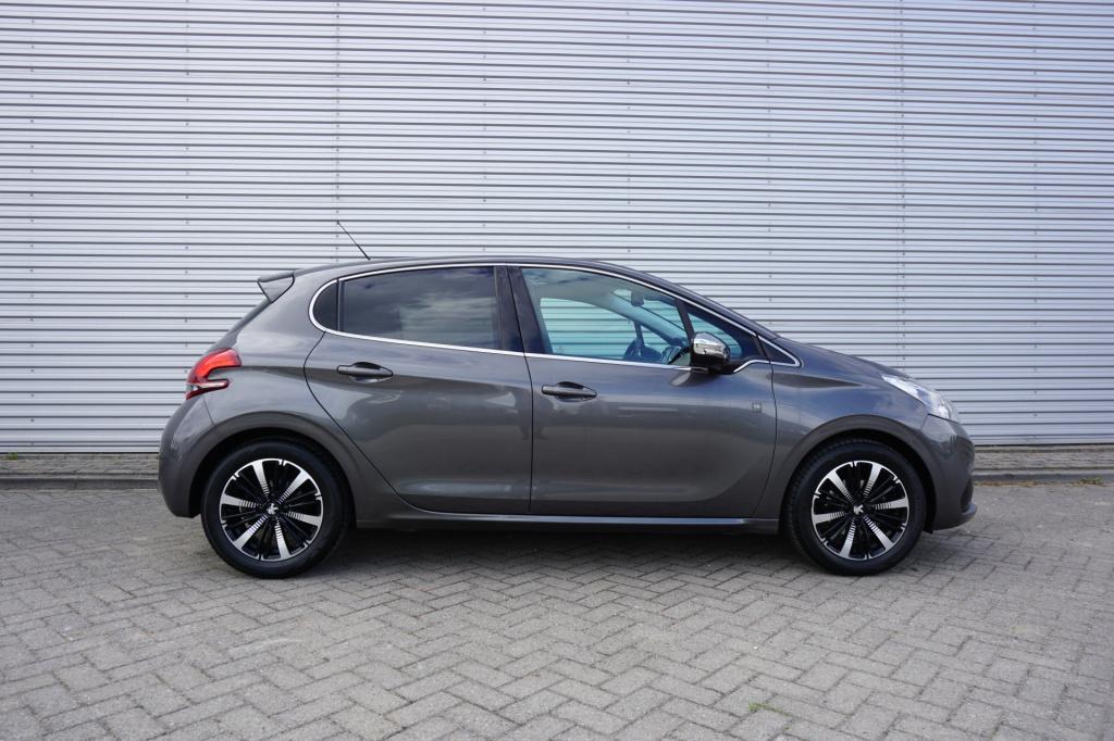Peugeot 208 1.2 puretech tech edition climate / navi / cruise / camera / pd