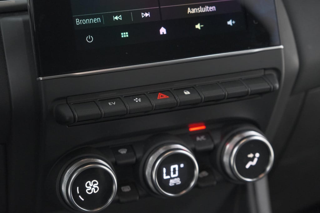 Renault Captur 1.6 e-tech full hybrid 145 techno | pack full screen | camer