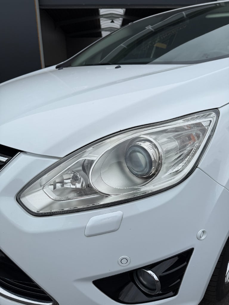 Ford C-max 1.0 - titanium - nieuwe distributie -125pk