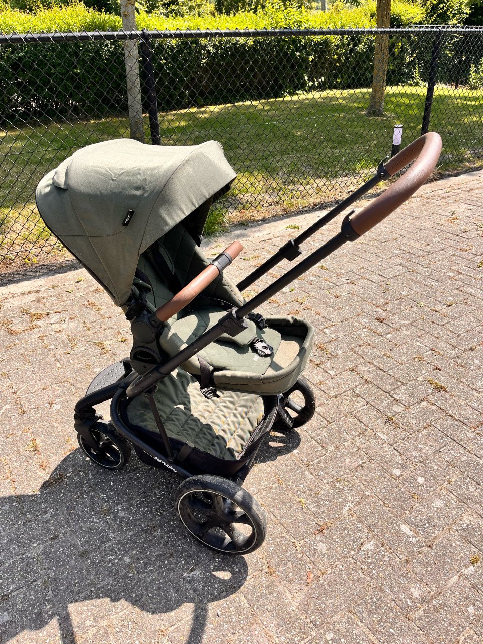 Easywalker Harvy Olijf Groen NIEUWSTAAT