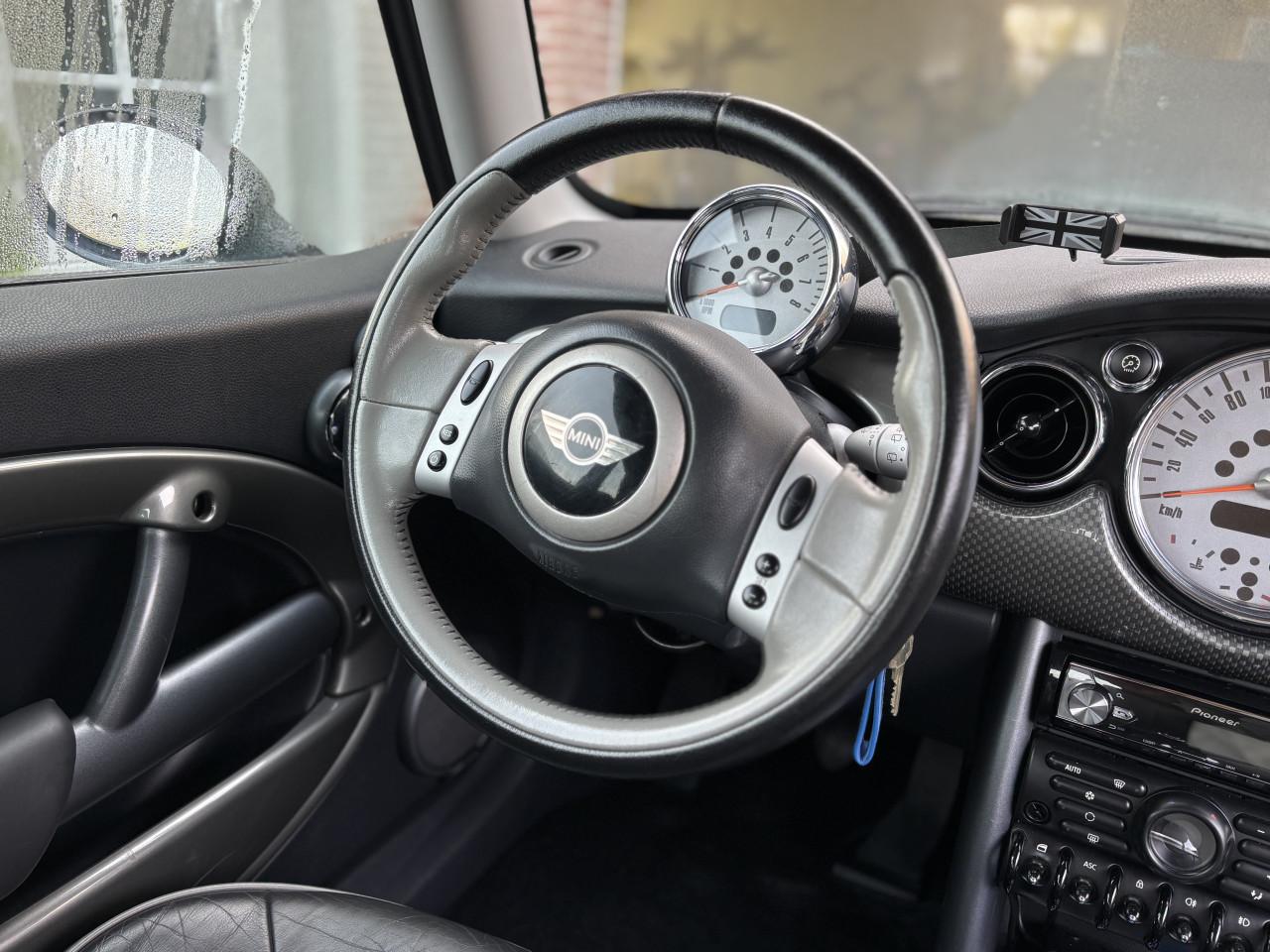 MINI Cooper Parklane 2006 | Nieuwe APK | Cruise control | Stoelverwarming