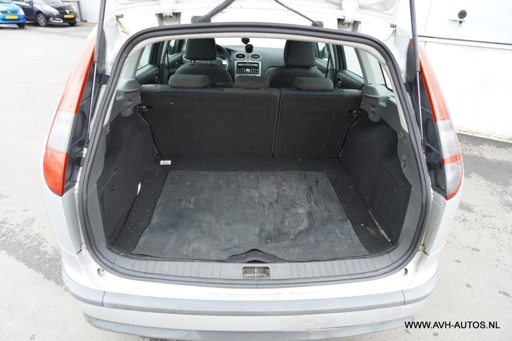 Ford Focus wagon 1.6-16v futura