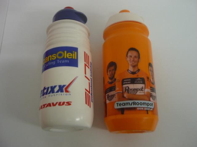 Wielrennen 2 Bidons Team Roompot en Vacansoleil