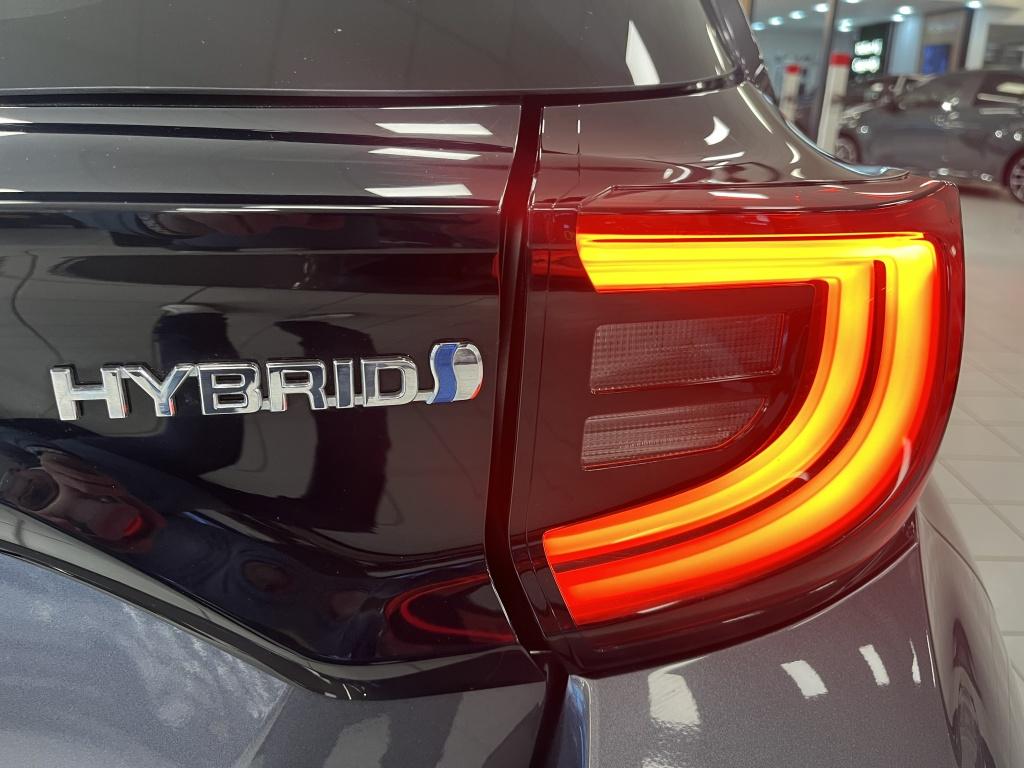 Toyota Yaris 1.5 hybrid executive