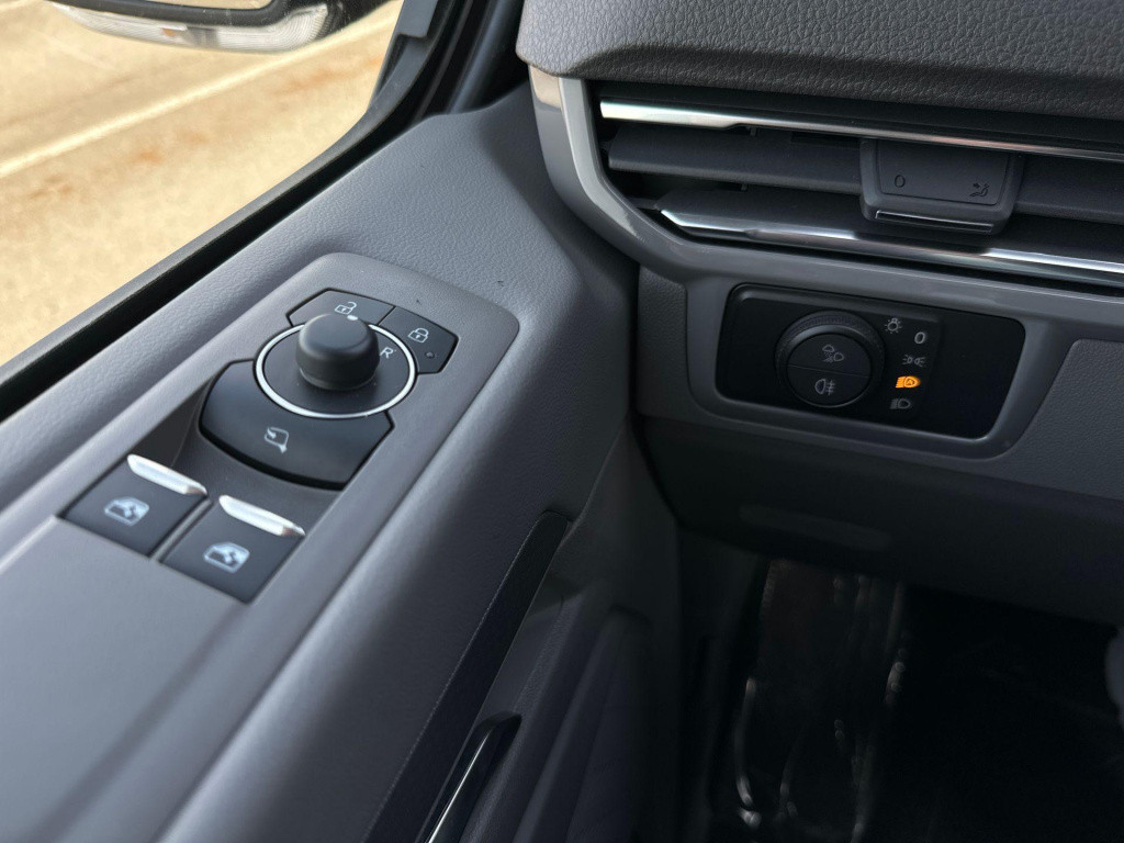 Volkswagen Transporter 2.0 tdi l2h1 30 style