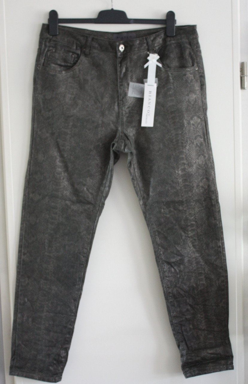 Nieuwe grijze broek metallic slangeprint  maat 44