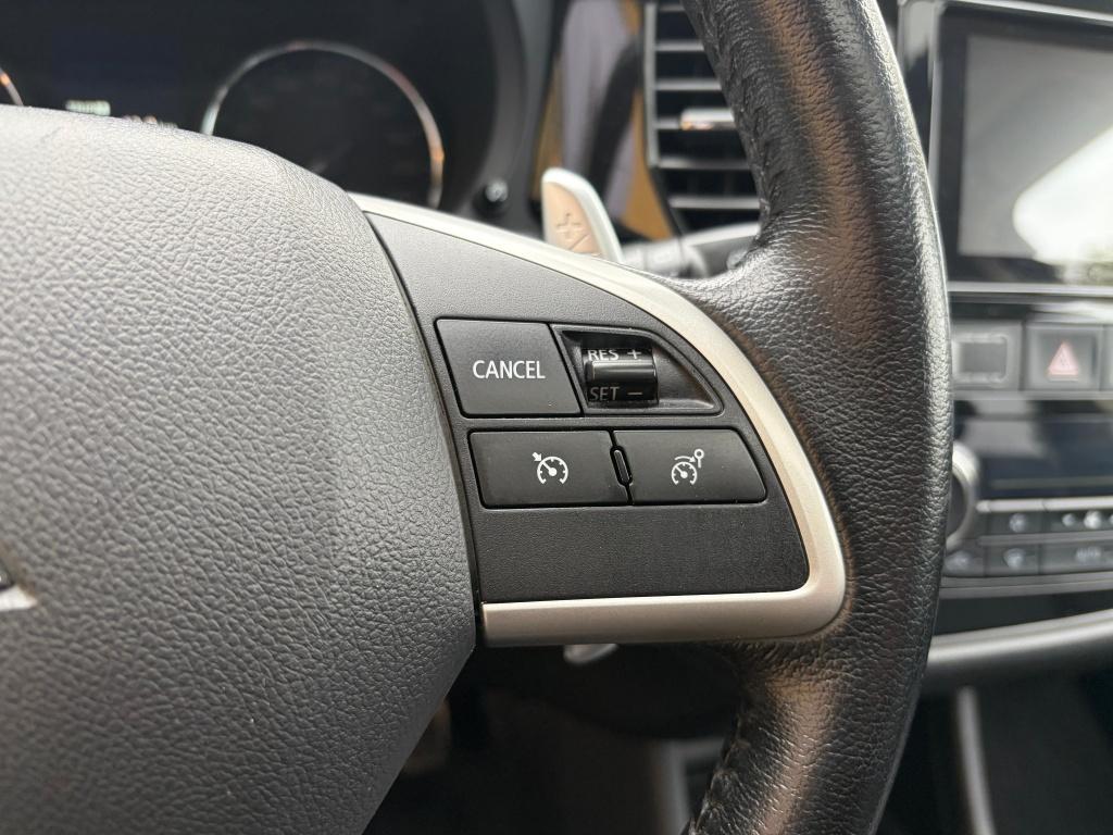 Mitsubishi Outlander 2.0 instyle | 7 peroons | trekhaak