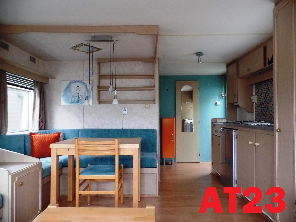 Div. modellen compacte stacaravans en chalets 1 of 2 slaapkamers te koop