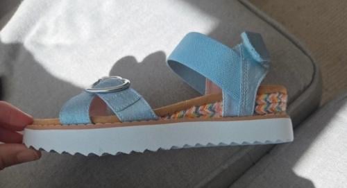 Nieuwe Skechers Miss Desert HI sandalen maat 32