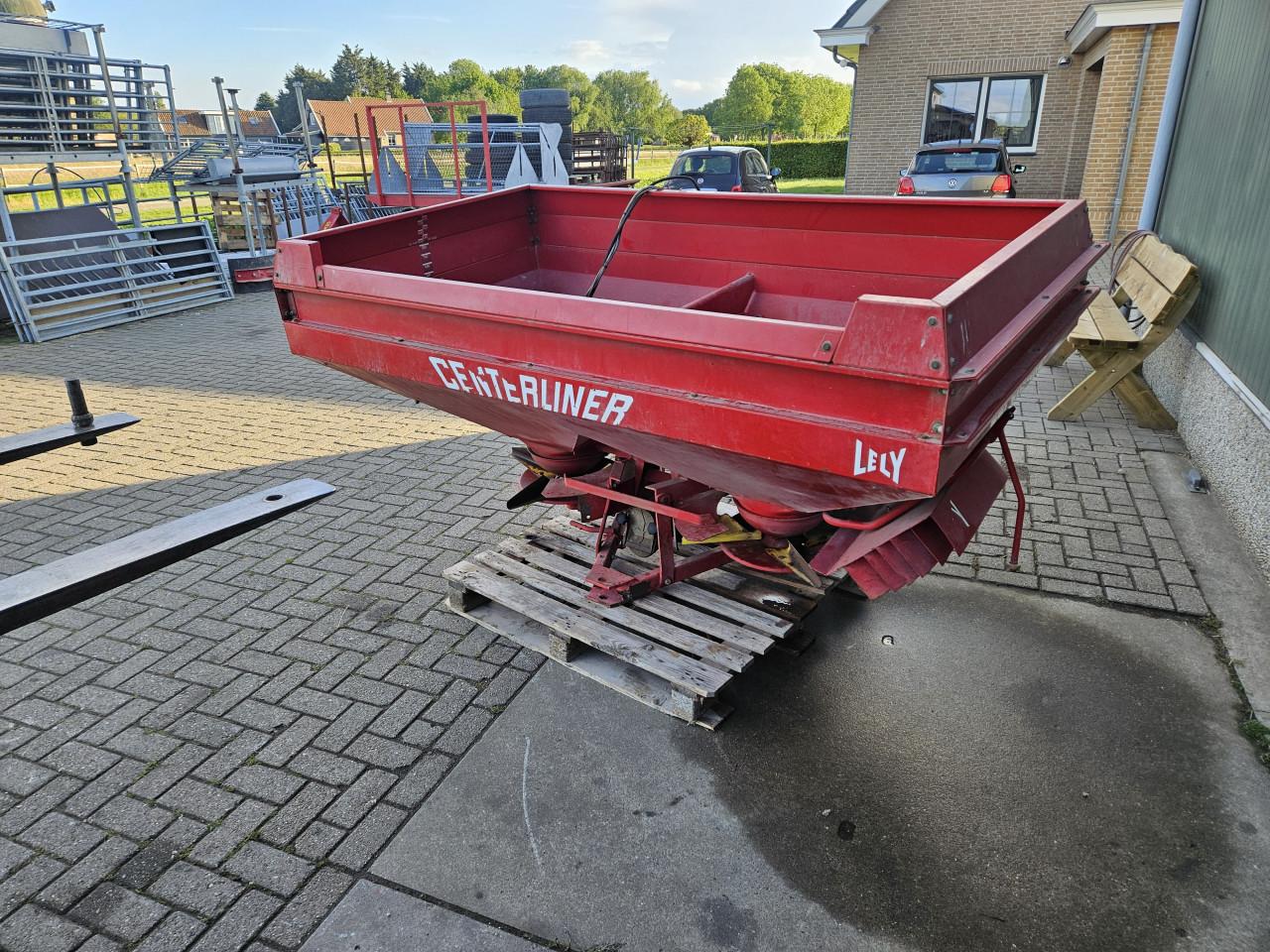 Lely centerliner kunstmestrooier
