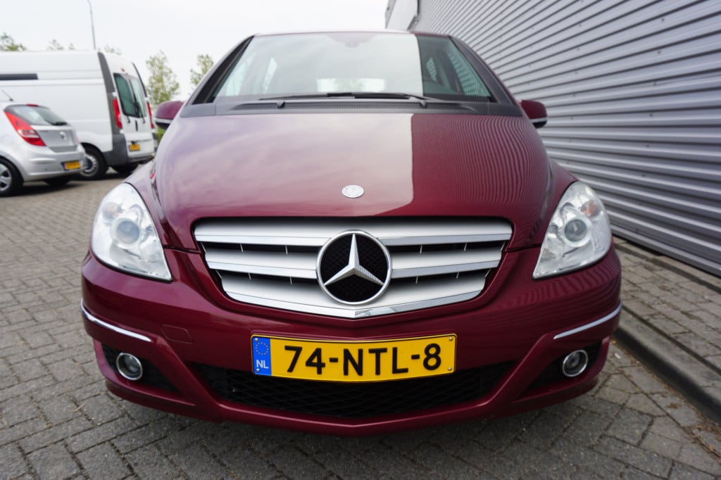Mercedes-Benz B-Klasse 160 blueefficiency business class airco / cruise / b