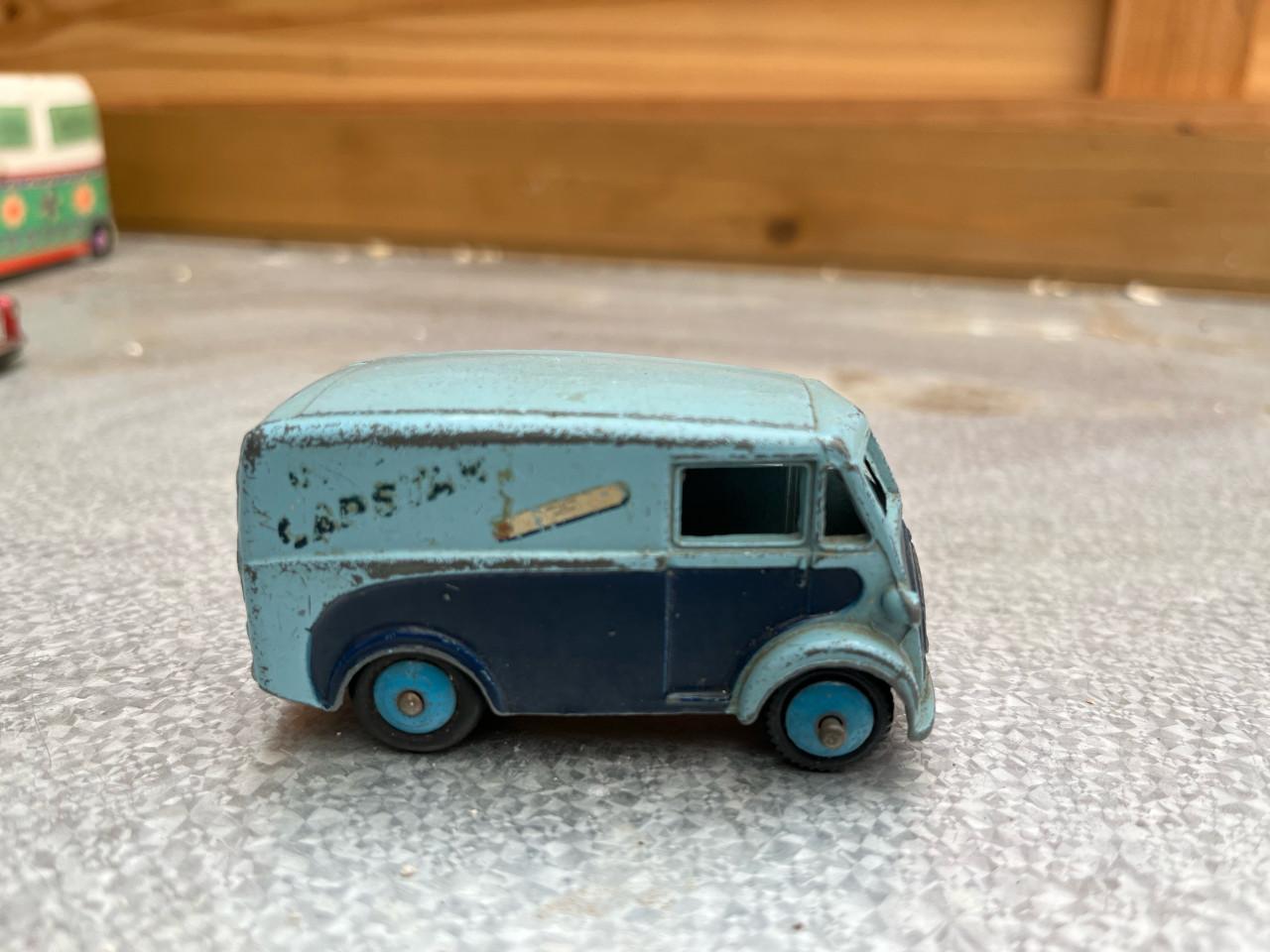 Dinky toys 6 stuks