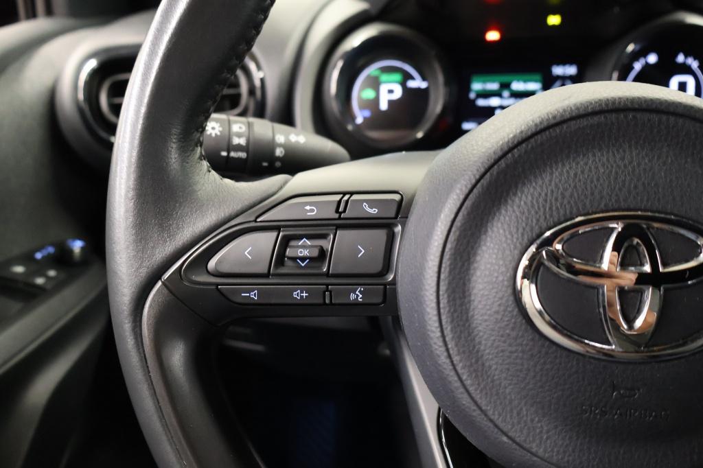 Toyota Yaris 1.5 hybrid launch edition nl auto