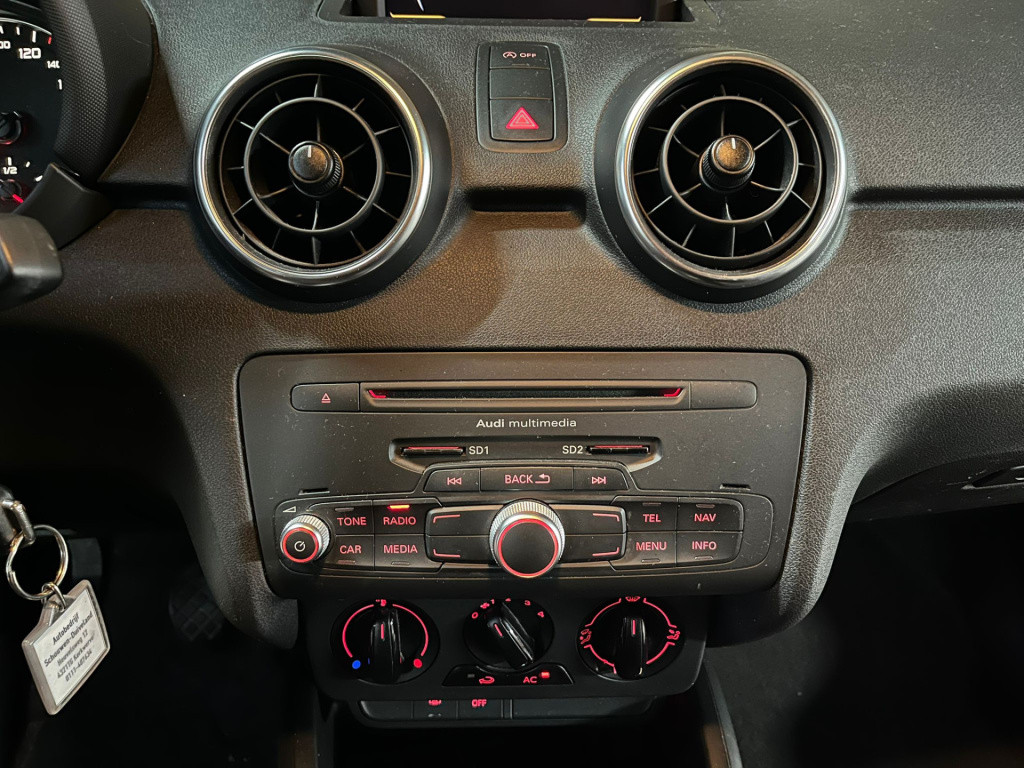 Audi A1 1.2 tfsi attraction pro line business