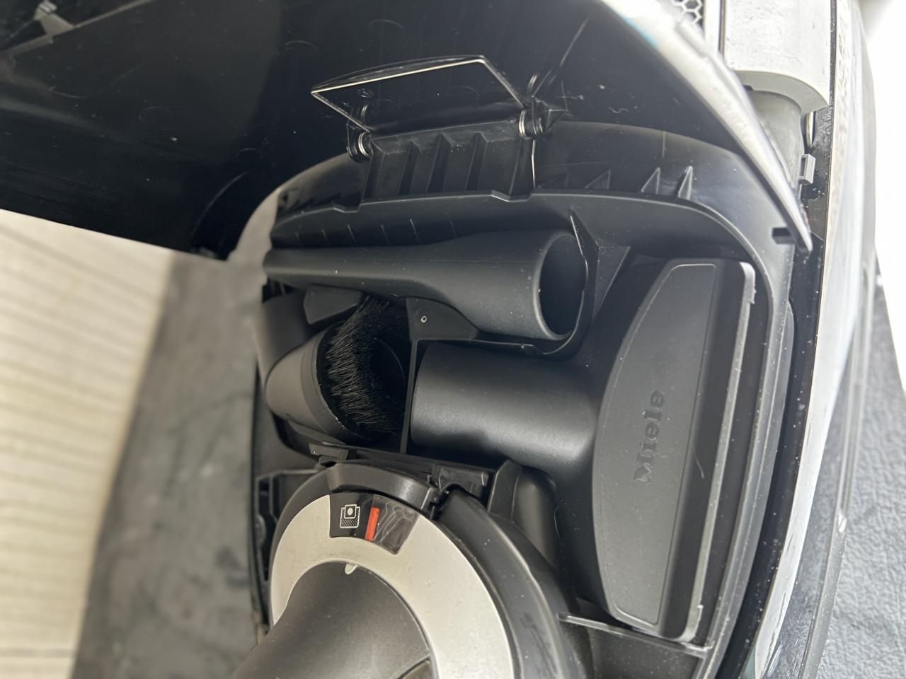 Miele Black Pearl 5000  stofzuiger 2200 W als nieuw winkelprijs €349,-