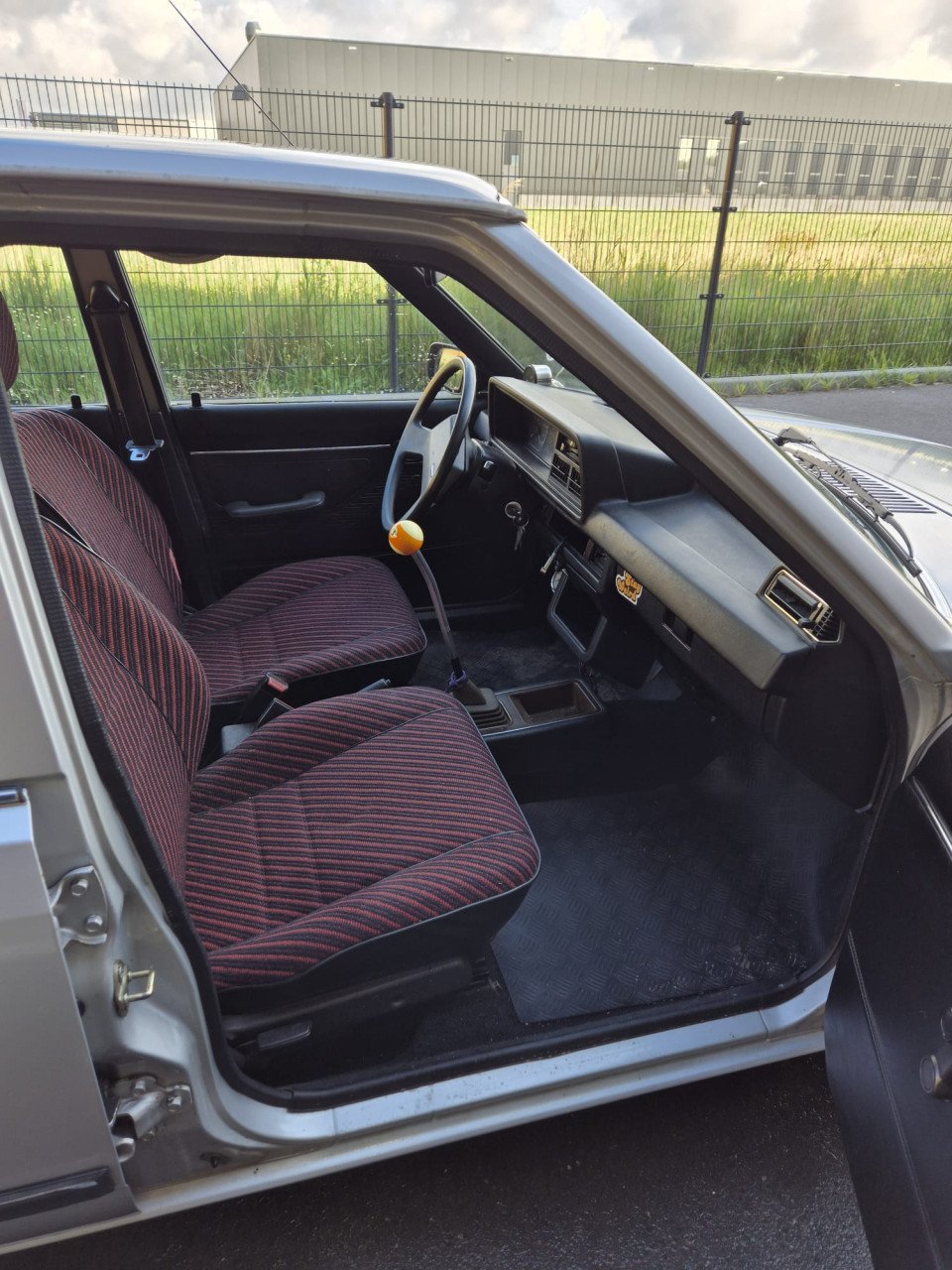 Mazda 323, 1984!! €2500,-