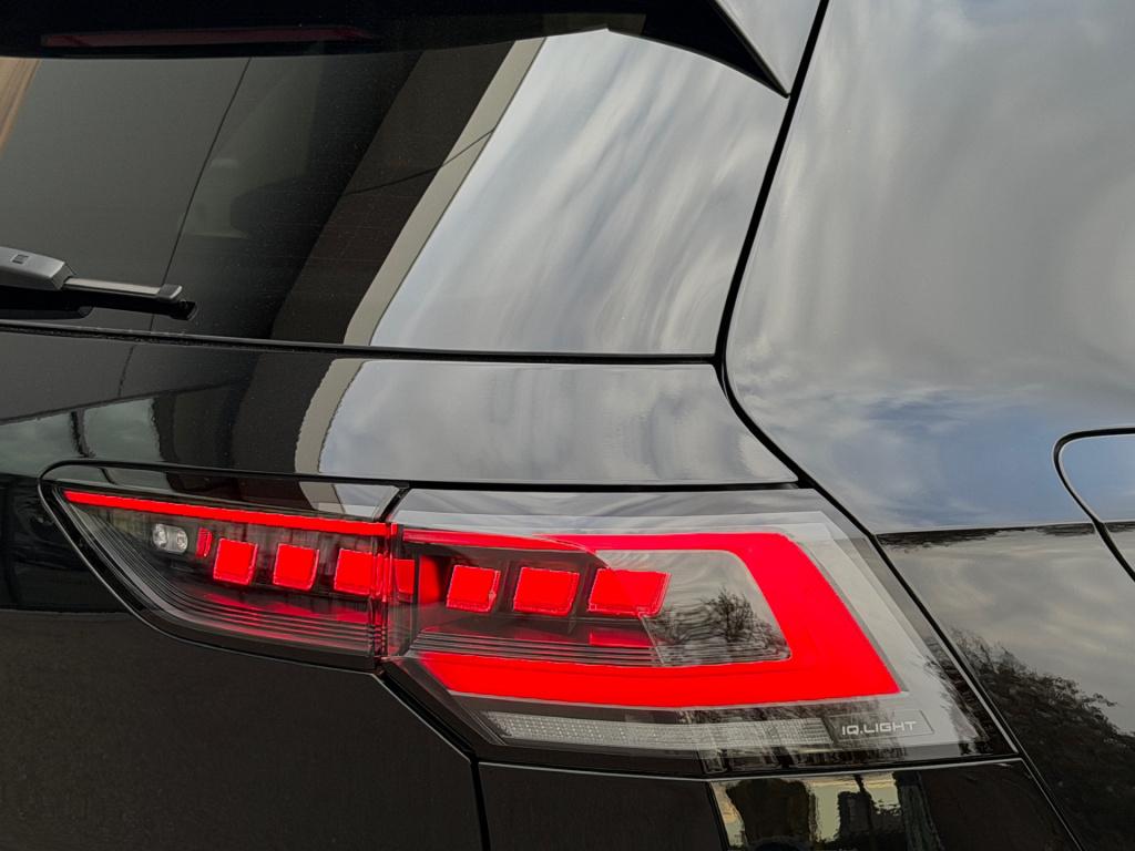 Volkswagen Golf 1.5 ehybrid style | trekhaak | camera | iq light | head up 