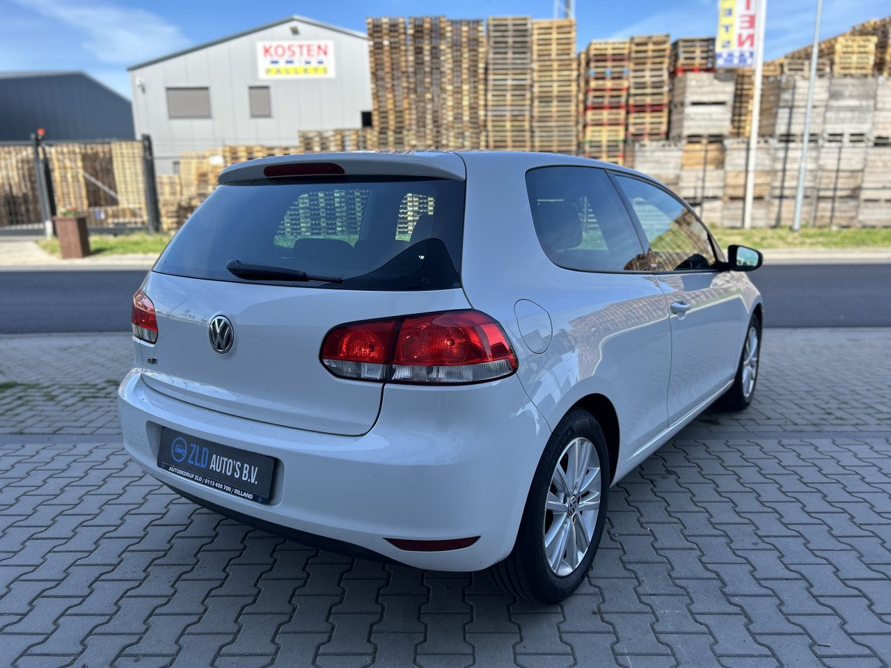Volkswagen Golf 1.4 Style/R-LINE-CRUISE CONTR/APK/STOELV.