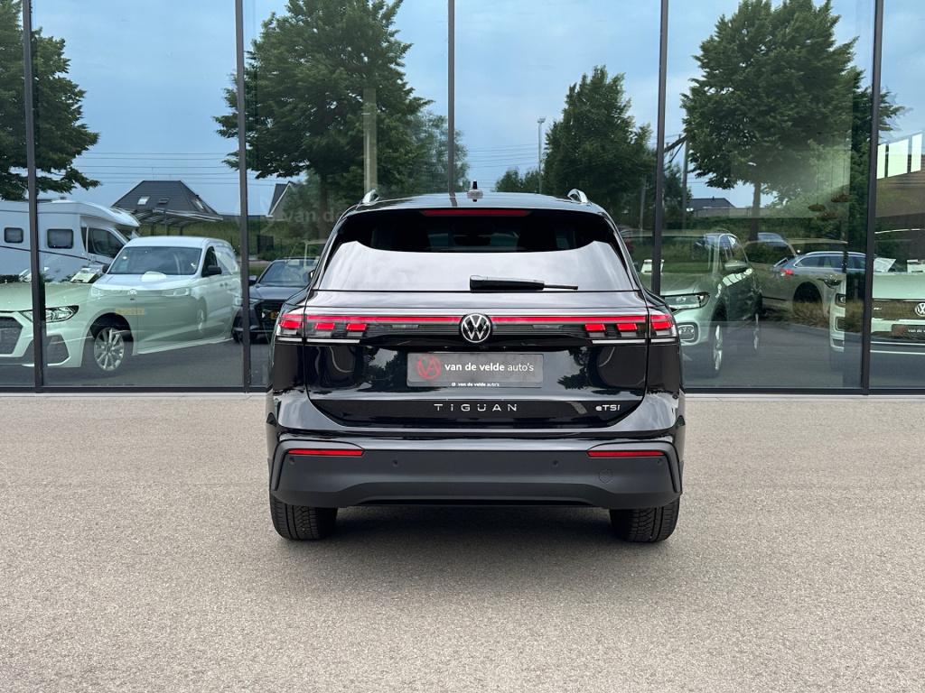 Volkswagen Tiguan 1.5 etsi life | trekhaak | camera | trekhaak | dode hoek 