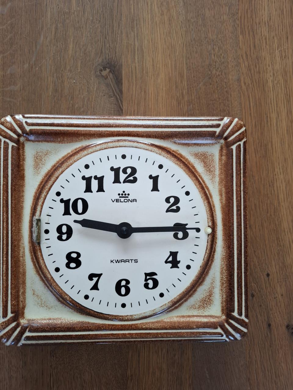 Keramische wandklok Velona