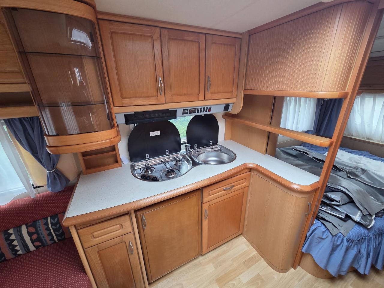 Hobby prestige 495 met voortent