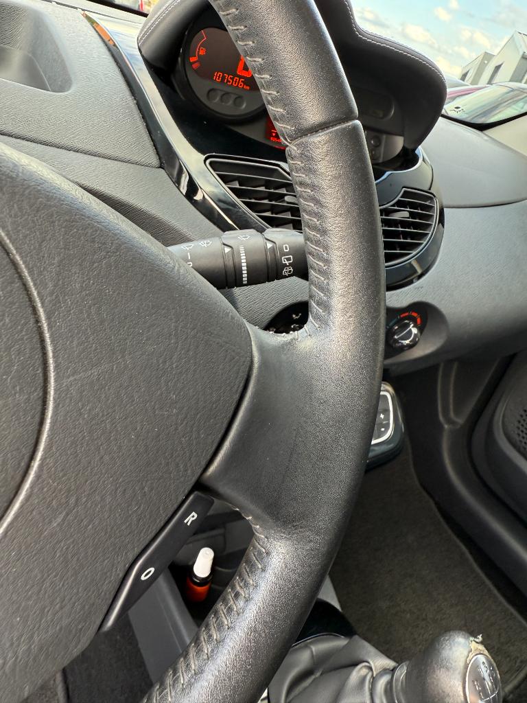 Renault Twingo 1.2-16v night & day - airco - nieuwe distributie