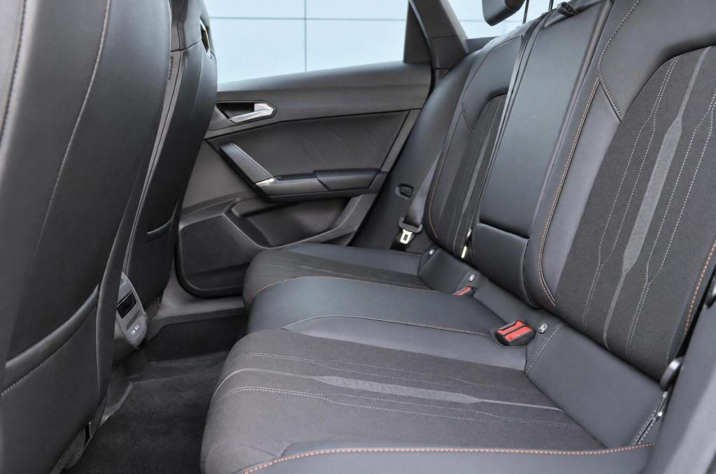 Cupra Leon Sportstourer 1.4 e-hybrid business 204pk dsg6