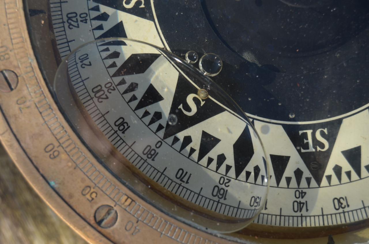 Japans vloeistofkompas (beroepsvaart)