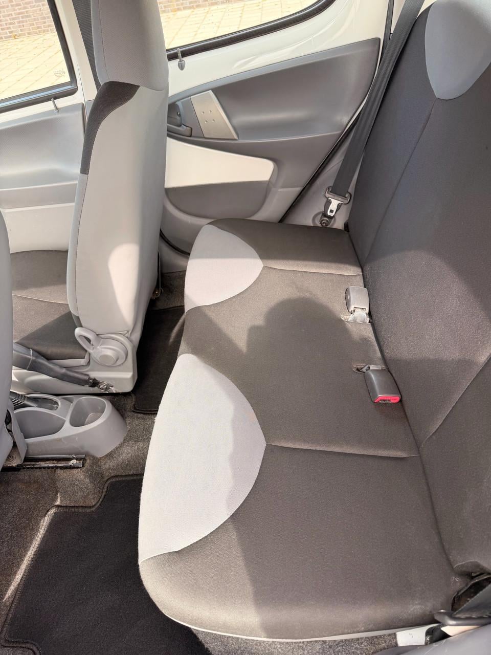 Peugeot 107/ 1.0 12V/ 5DR 2012 Wit/ AIRCO/ APK 09.03.2027