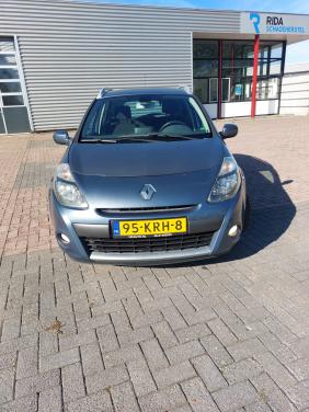 Renault clio bj 2010  1950 euro