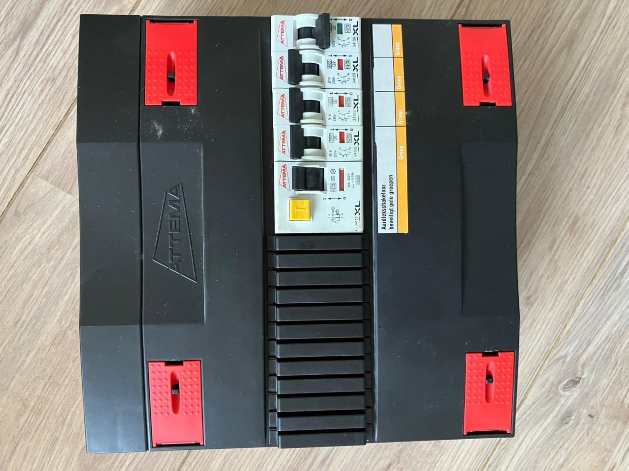 Attema groepenkast (2x)