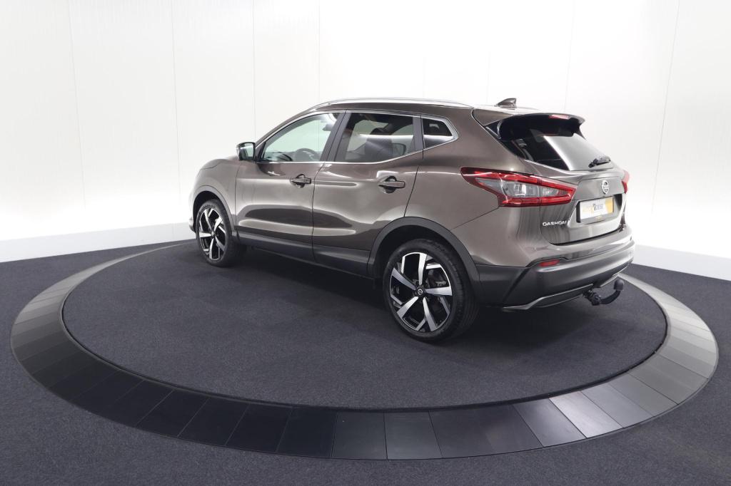 Nissan Qashqai 1.3 dig-t tekna | trekhaak | panoramadak | adaptieve cruise 
