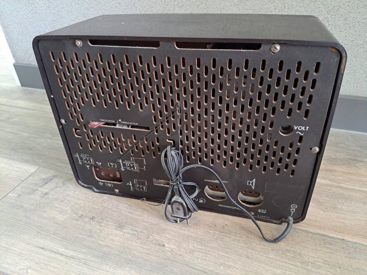 🤩 Nostalgie  Niet werkende vintage Philips buizenradio,