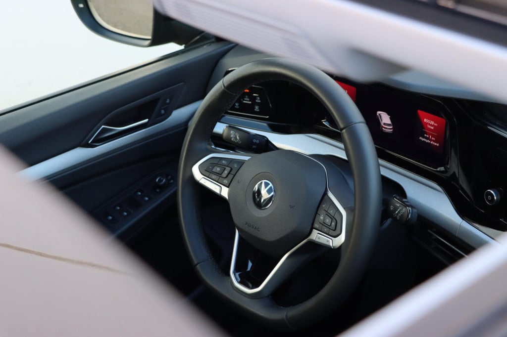 Volkswagen Golf 1.0 tsi life 110pk