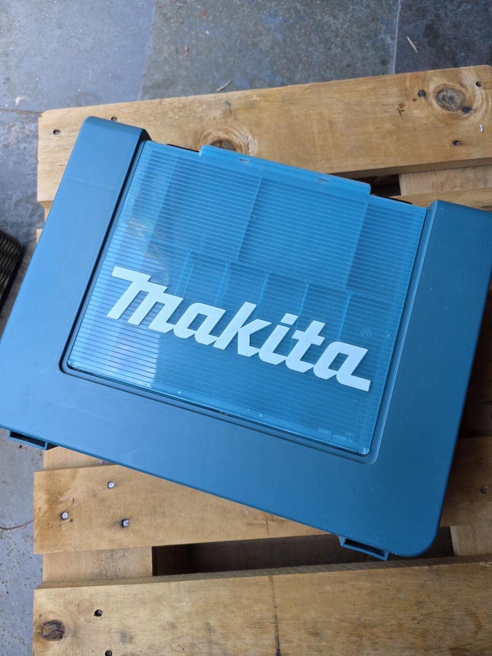 Makita 18V combiset boormachine en slagschroevendraaier