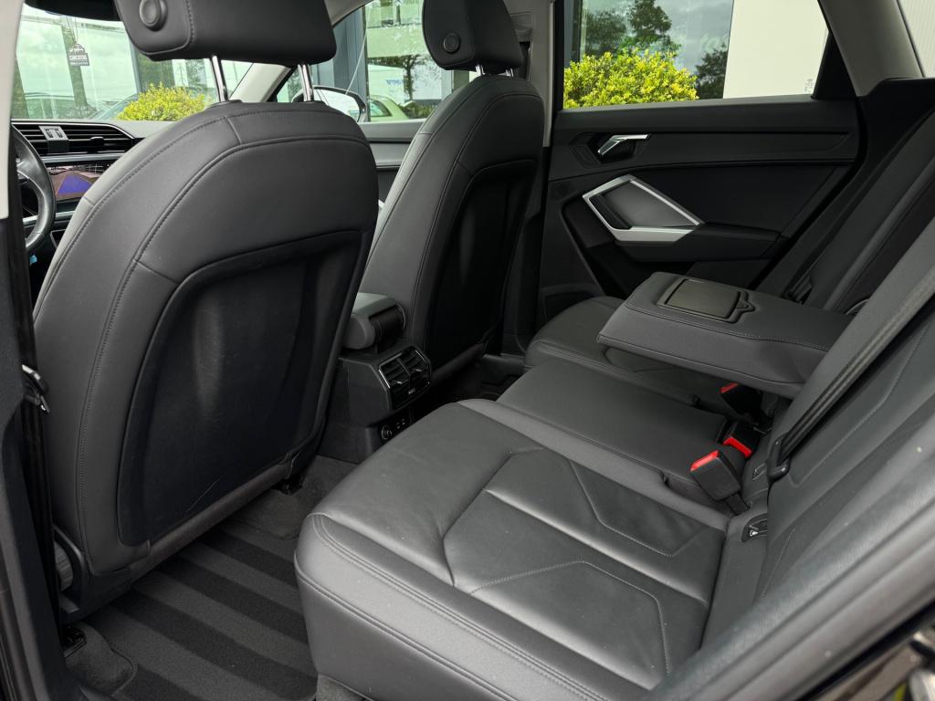 Audi Q3 35 tfsi * panoramadak * leer * camera * virtual cockpit